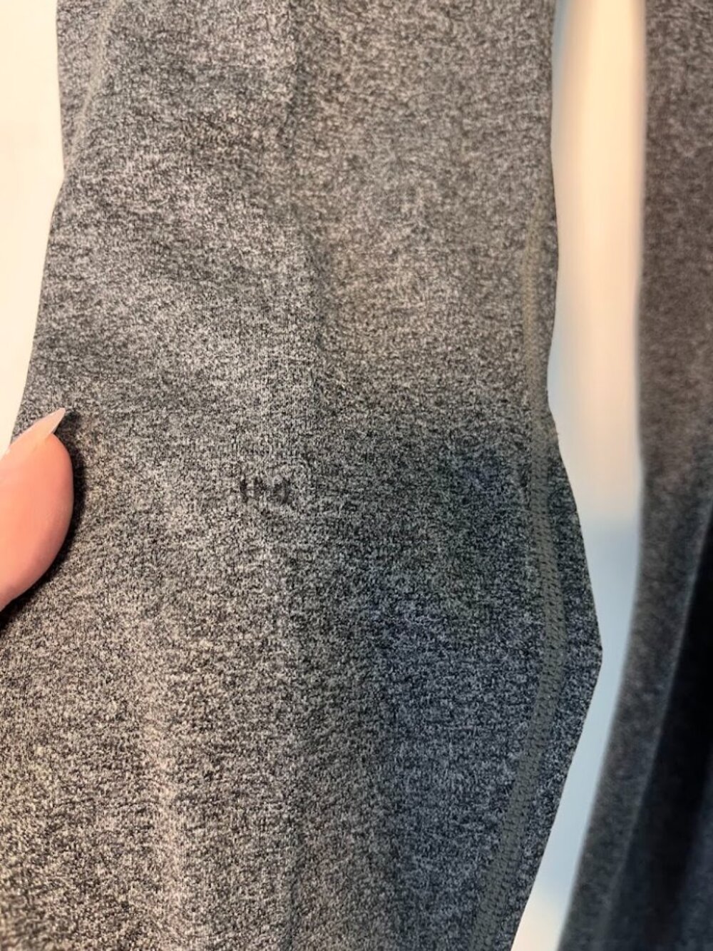 Athleta Salutation Stash Pocket 7/8 Leggings XS Charcoal Gray Powervita Yoga - Picture 4 of 10
